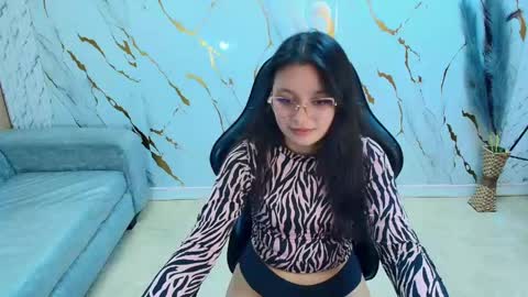 Snapshot of honeydoll_tf chatting on 05/08/26, 01:16 honeydoll_tf online show from 05/08/26, 01:16