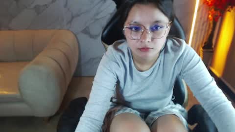 Snapshot of honeydoll_tf chatting on 05/10/26, 01:00 honeydoll_tf online show from 05/10/26, 01:00