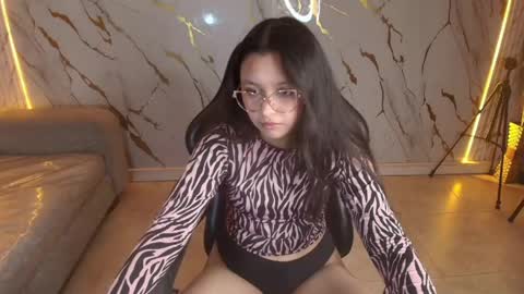 Snapshot of honeydoll_tf chatting on 05/12/26, 01:30 honeydoll_tf online show from 05/12/26, 01:30