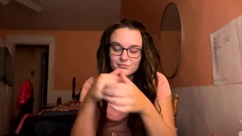 HoneyDrippinBunny online show from 10/22/25, 03:51