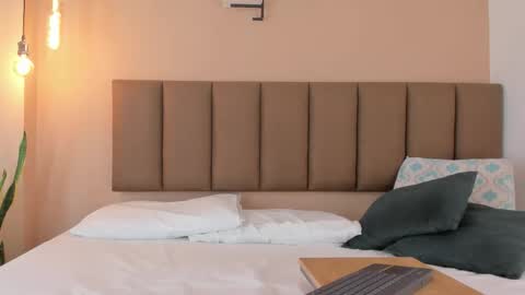 honeygray02 online show from 10/14/25, 12:17