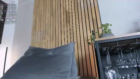 Snapshot of honeyhot69__ chatting on 06/15/26, 10:50 Sofia independent model online show from 06/15/26, 10:50