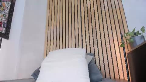 Snapshot of honeyhot69__ chatting on 07/16/26, 10:43 Sofia independent model online show from 07/16/26, 10:43