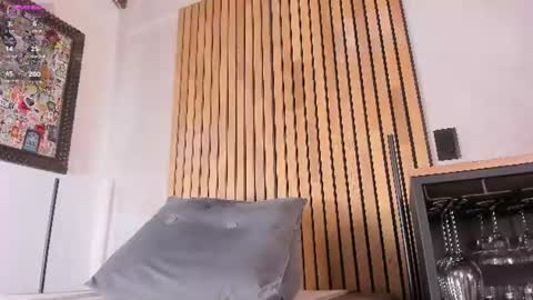 Snapshot of honeyhot69__ chatting on 07/18/26, 10:41 Sofia independent model online show from 07/18/26, 10:41