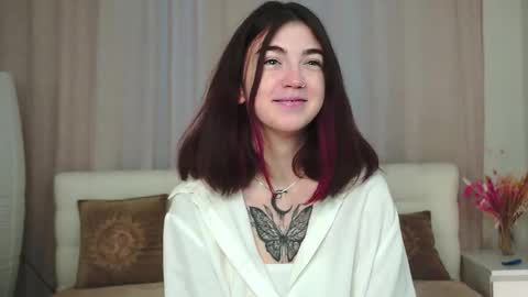 Snapshot of honeykadakia chatting on 11/27/25, 06:26 Jane online show from 11/27/25, 06:26