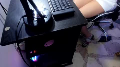 Snapshot of honeyluxe_ chatting on 05/07/26, 05:35 HONEY LUXE online show from 05/07/26, 05:35