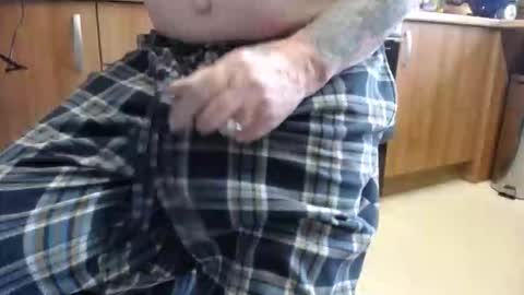 Snapshot of honeymaster290 chatting on 02/10/26, 11:25 honeymaster290 online show from 02/10/26, 11:25