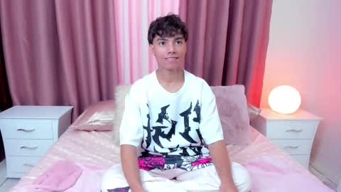 Snapshot of honeymoon_sariel chatting on 10/19/25, 07:47 honeymoon_sariel online show from 10/19/25, 07:47