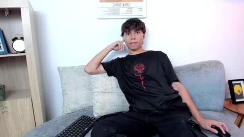 honeymoon_sariel online show from 11/28/25, 08:44