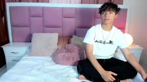 Snapshot of honeymoon_sariel chatting on 05/10/26, 02:11 honeymoon_sariel online show from 05/10/26, 02:11