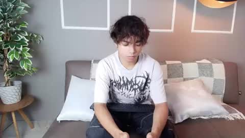 Snapshot of honeymoon_sariel chatting on 06/27/26, 01:50 honeymoon_sariel online show from 06/27/26, 01:50