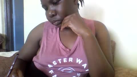 Snapshot of honeymuny chatting on 11/14/25, 08:24 Honeymuny online show from 11/14/25, 08:24