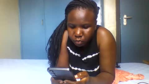 Snapshot of honeymuny chatting on 12/18/25, 09:04 Honeymuny online show from 12/18/25, 09:04