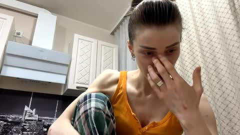 Snapshot of honeynyra chatting on 04/04/26, 04:59 Sofia online show from 04/04/26, 04:59