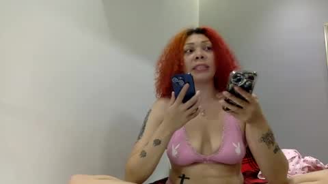 Snapshot of honeyruby chatting on 07/01/26, 04:25 Ruby Sparks online show from 07/01/26, 04:25