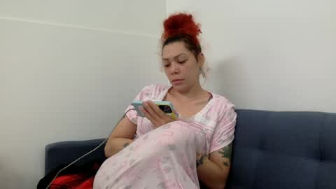 Snapshot of honeyruby chatting on 07/08/26, 01:37 Ruby Sparks online show from 07/08/26, 01:37