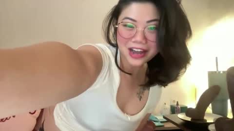 HoneySunshineNeko online show from 05/12/26, 03:53