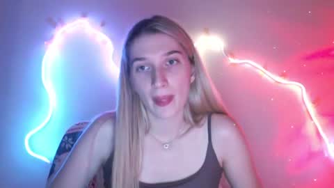 honeyveil online show from 06/11/26, 07:45