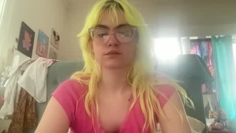 Emi Rose online show from 03/07/26, 08:17