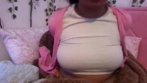honeyyy89 online show from 04/27/26, 07:01