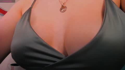 the perfectgirl online show from 12/14/24, 12:12