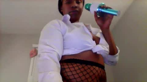 Snapshot of honnievu chatting on 02/03/26, 03:48 honnievu online show from 02/03/26, 03:48