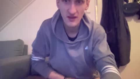 Snapshot of honyguypony chatting on 02/27/26, 01:05 honyguypony online show from 02/27/26, 01:05