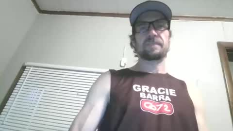 hoodedcricket online show from 05/12/26, 09:56