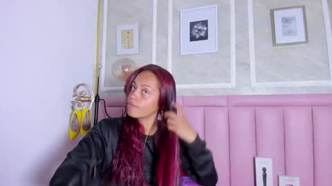 holly online show from 01/12/26, 08:25