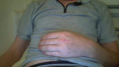 Snapshot of hooper37 chatting on 02/02/25, 11:42 Hooper39 online show from 02/02/25, 11:42