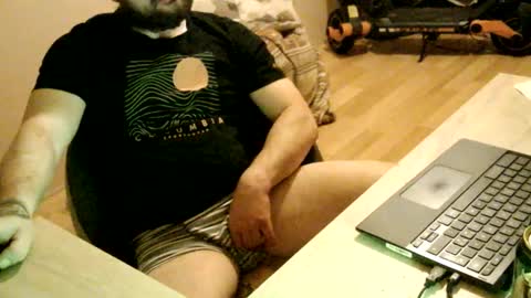 Snapshot of hoops891 chatting on 10/11/25, 02:44 Hoops891 online show from 10/11/25, 02:44
