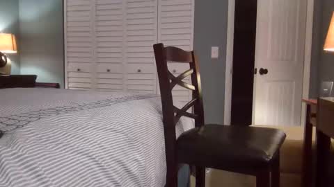 Snapshot of hooshung_mvers8 chatting on 03/31/26, 12:45 hooshung_mvers8 online show from 03/31/26, 12:45