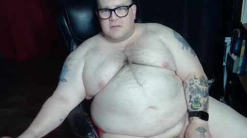 Snapshot of hoosierdaddyxl chatting on 12/11/24, 05:43 Sir online show from 12/11/24, 05:43