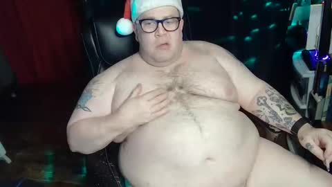 Snapshot of hoosierdaddyxl chatting on 12/25/24, 04:54 Sir online show from 12/25/24, 04:54