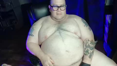 Snapshot of hoosierdaddyxl chatting on 09/11/25, 04:01 Sir online show from 09/11/25, 04:01