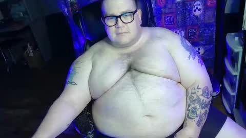 Snapshot of hoosierdaddyxl chatting on 10/06/25, 08:50 Sir online show from 10/06/25, 08:50