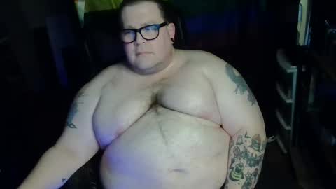 Snapshot of hoosierdaddyxl chatting on 01/08/26, 04:59 Sir online show from 01/08/26, 04:59