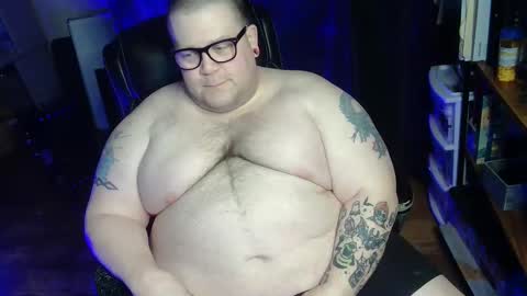 Snapshot of hoosierdaddyxl chatting on 03/02/26, 08:26 Sir online show from 03/02/26, 08:26