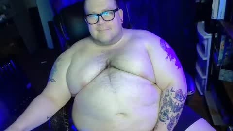 Snapshot of hoosierdaddyxl chatting on 03/04/26, 06:58 Sir online show from 03/04/26, 06:58