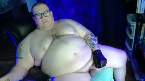 Snapshot of hoosierdaddyxl chatting on 03/18/26, 06:11 Sir online show from 03/18/26, 06:11