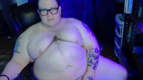 Snapshot of hoosierdaddyxl chatting on 03/25/26, 04:46 Sir online show from 03/25/26, 04:46