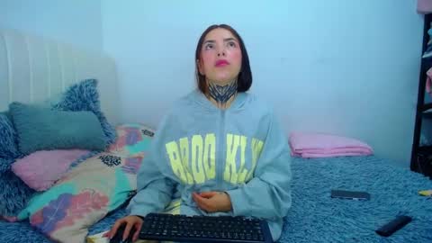 ONLYFANS online show from 04/27/26, 08:40