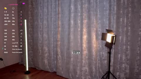 Snapshot of hoot_owl_cb chatting on 01/11/26, 06:07 Karina online show from 01/11/26, 06:07