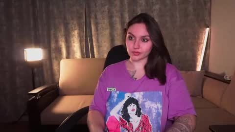Snapshot of hoot_owl_cb chatting on 05/08/26, 03:06 Karina online show from 05/08/26, 03:06
