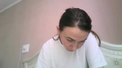 Snapshot of hootloove69 chatting on 01/10/26, 01:24 hootloove69 online show from 01/10/26, 01:24