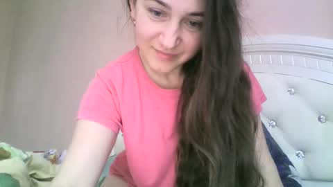 Snapshot of hootloove69 chatting on 02/21/26, 01:45 hootloove69 online show from 02/21/26, 01:45