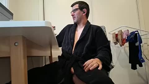 hopefulguy86 online show from 05/01/26, 10:47