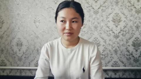 Snapshot of hopeherwehe chatting on 03/25/26, 12:55 Hana Kim online show from 03/25/26, 12:55