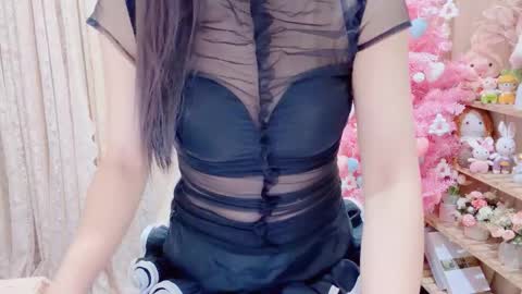 Snapshot of horinatori chatting on 12/19/25, 01:23 Rina online show from 12/19/25, 01:23