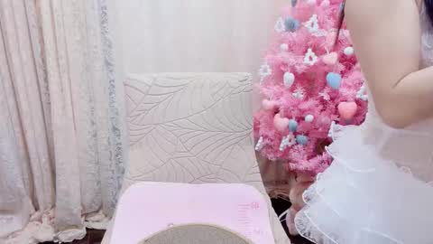 Snapshot of horinatori chatting on 12/23/25, 01:36 Rina online show from 12/23/25, 01:36